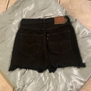 🌹 Classic Levi’s 501 Black Denim Mini Skirt Raw Hem